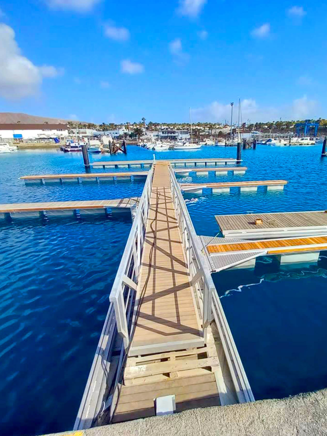 DIDEIN: servicios de estructura de aluminio marino Fabricación, mecanizado y ensamblaje de estructuras de aluminio marino. Soluciones modulares con mantenimiento cero y certificación EN 1090 en Canarias.