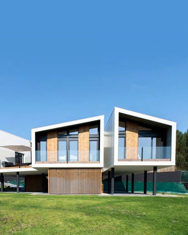 Montaje del sistema constructivo industrializado de aluminio Walluminium para una vivienda Passivhaus en Canarias.